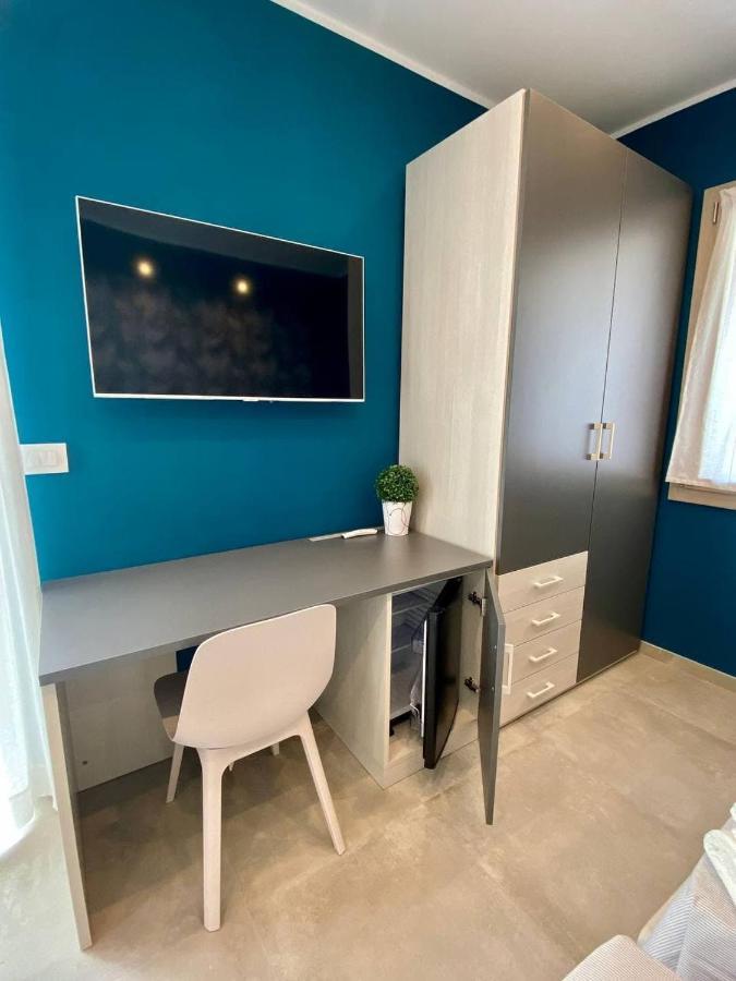Marina dʼAndora Floridida Rooms & Breakfast المظهر الخارجي الصورة