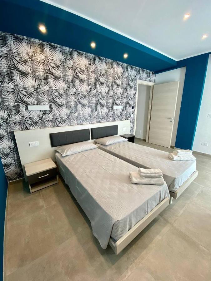 Marina dʼAndora Floridida Rooms & Breakfast المظهر الخارجي الصورة